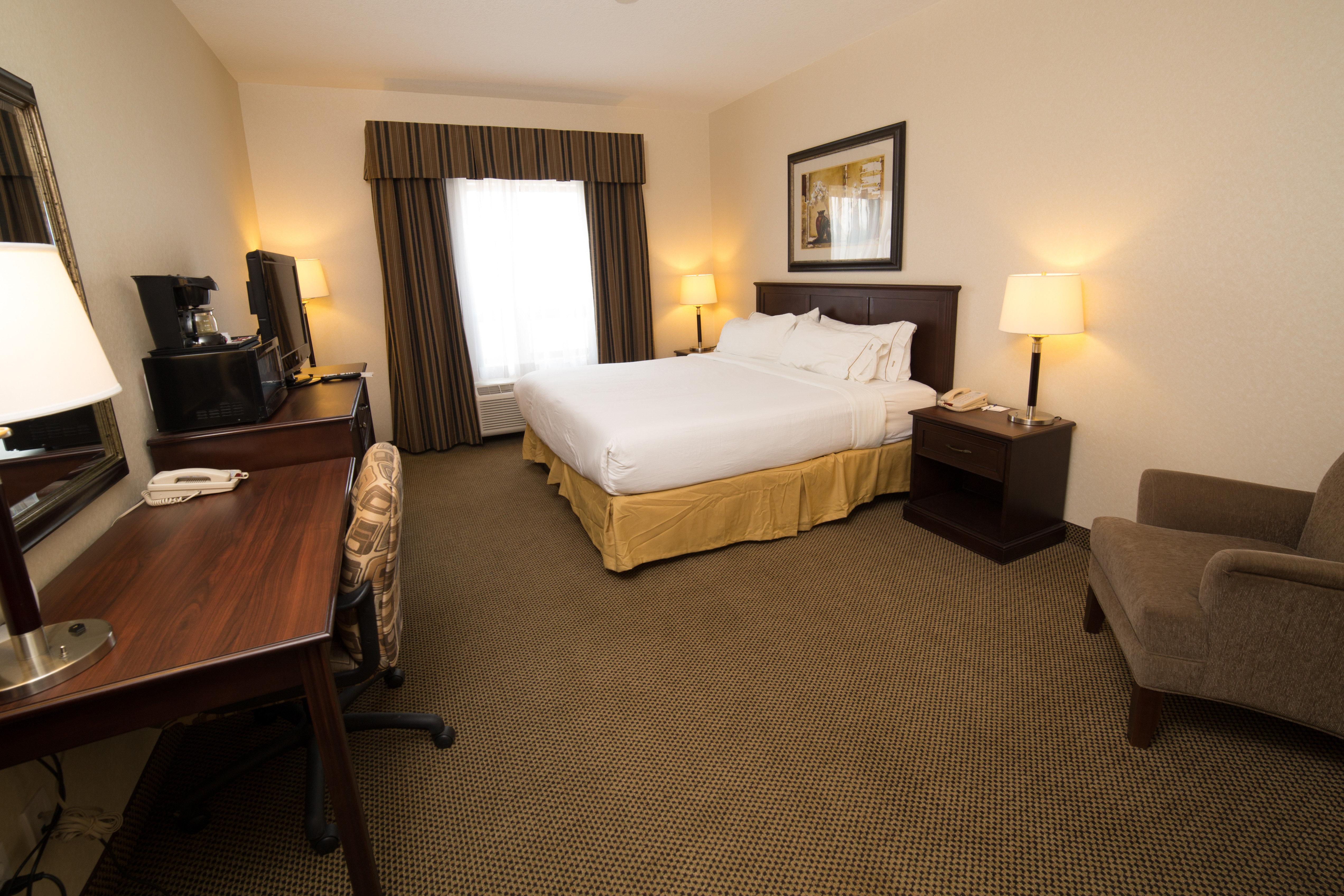 Holiday Inn Express & Suites Whitecourt By Ihg Экстерьер фото