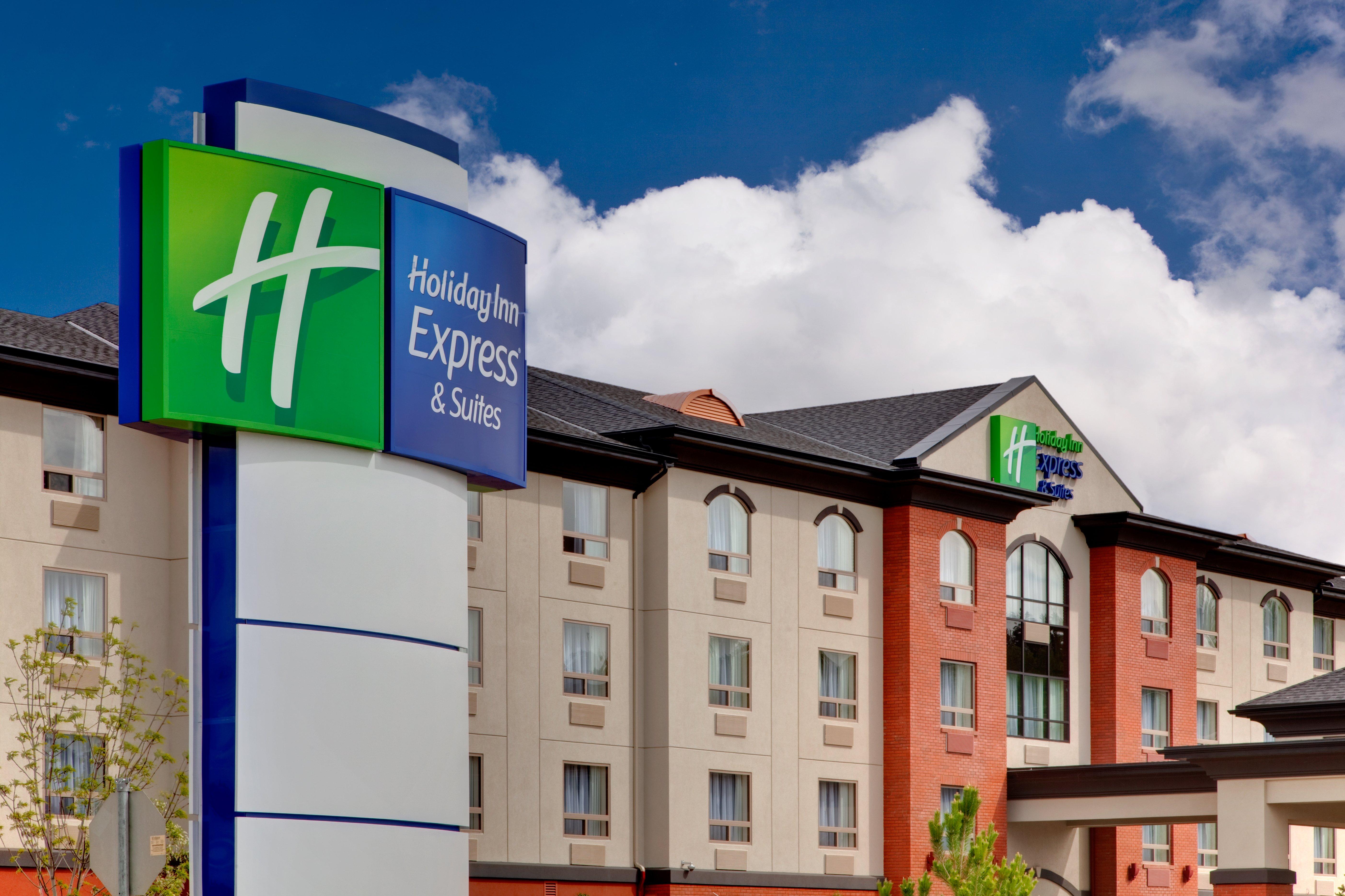 Holiday Inn Express & Suites Whitecourt By Ihg Экстерьер фото