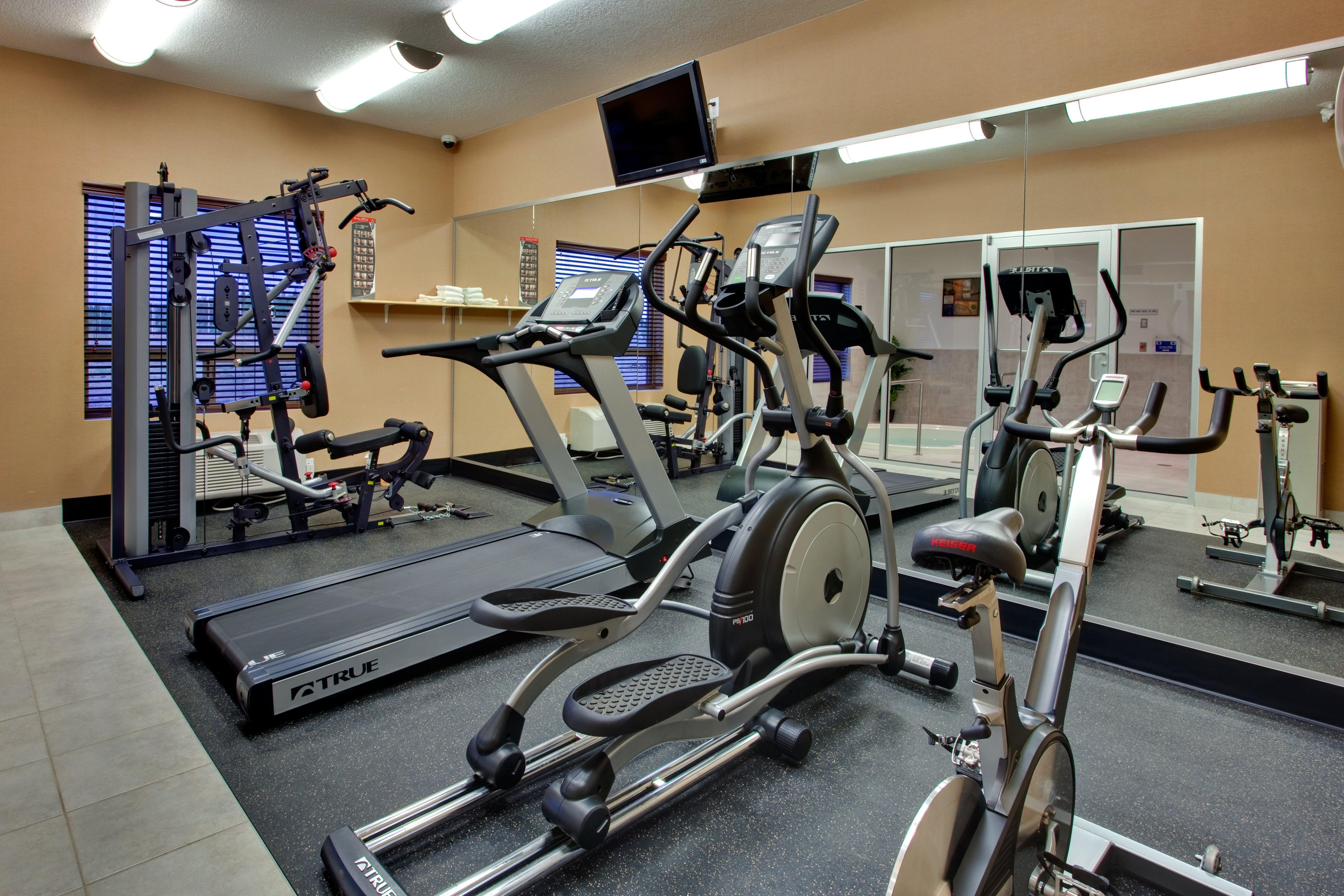 Holiday Inn Express & Suites Whitecourt By Ihg Экстерьер фото