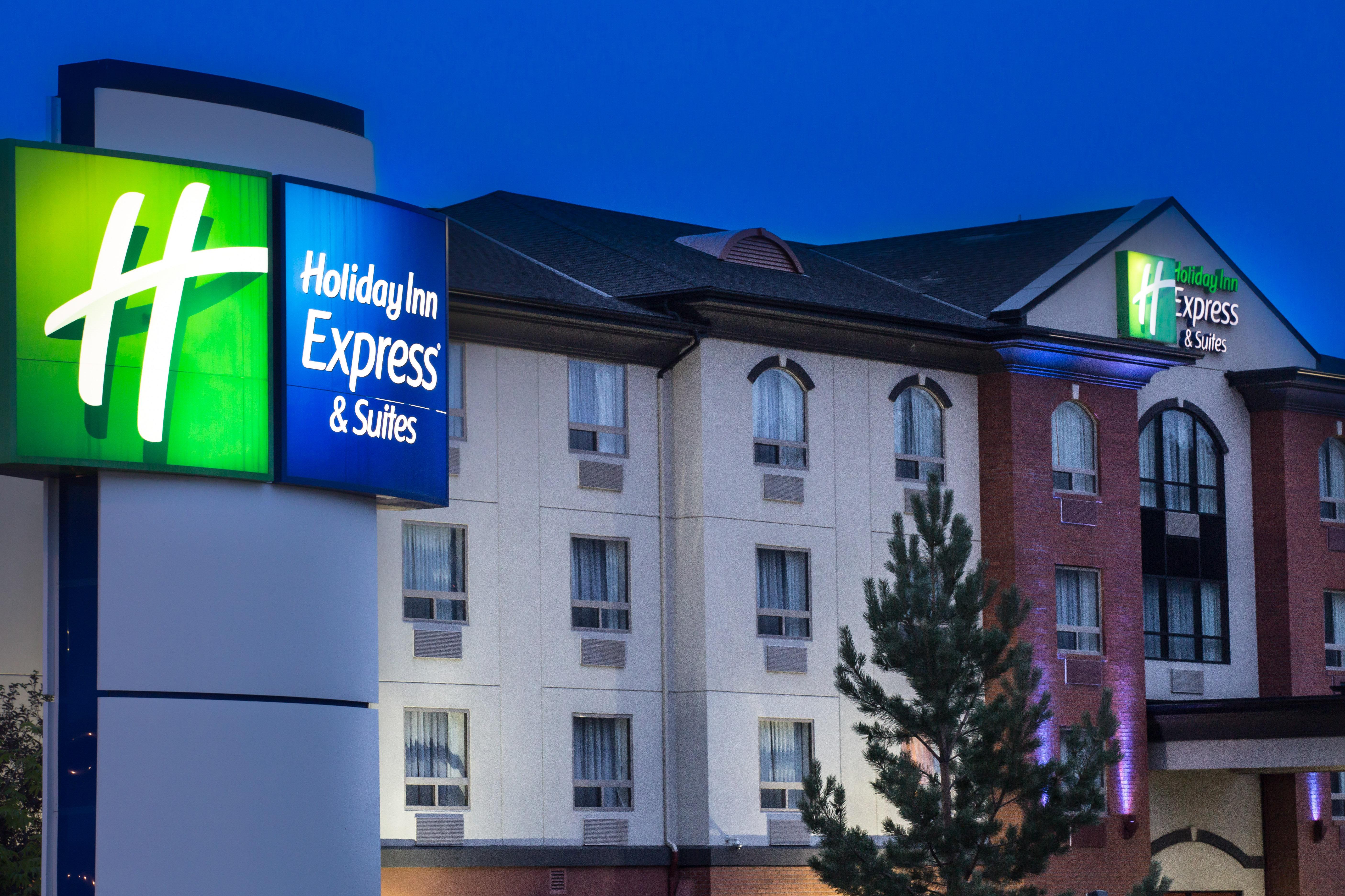 Holiday Inn Express & Suites Whitecourt By Ihg Экстерьер фото