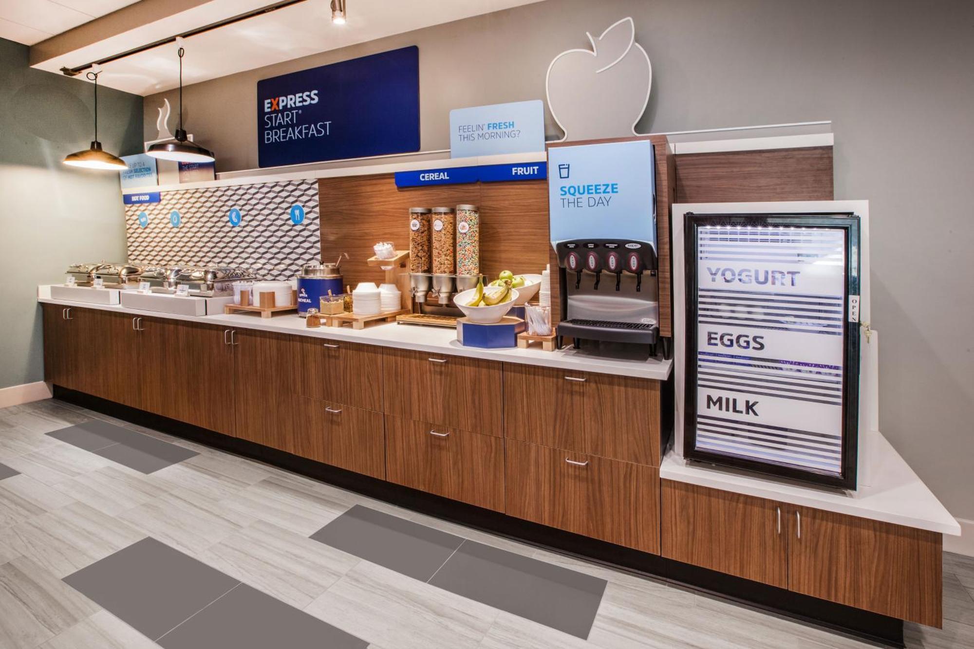 Holiday Inn Express & Suites Whitecourt By Ihg Экстерьер фото